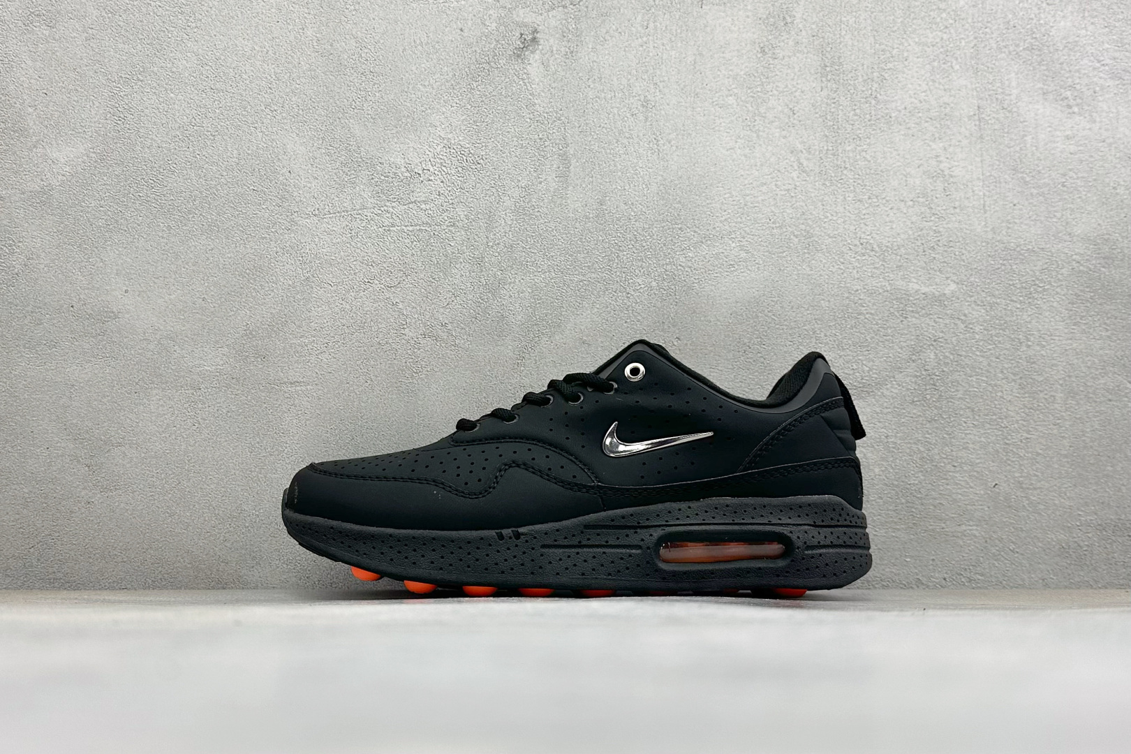 Y版NIKE AIR MAX I MIND 舒适百搭 防滑耐磨 低帮生活休闲鞋 货号：HQ1808-001 尺码：36-