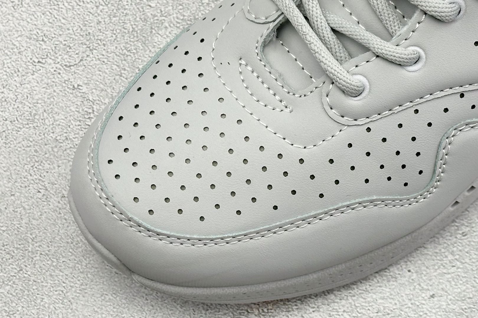 Y版NIKE AIR MAX I MIND 舒适百搭 防滑耐磨 低帮生活休闲鞋 货号：HQ1808-002 尺码：36-