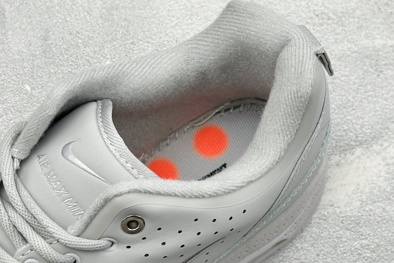 Y版NIKE AIR MAX I MIND 舒适百搭 防滑耐磨 低帮生活休闲鞋 货号：HQ1808-002 尺码：36-