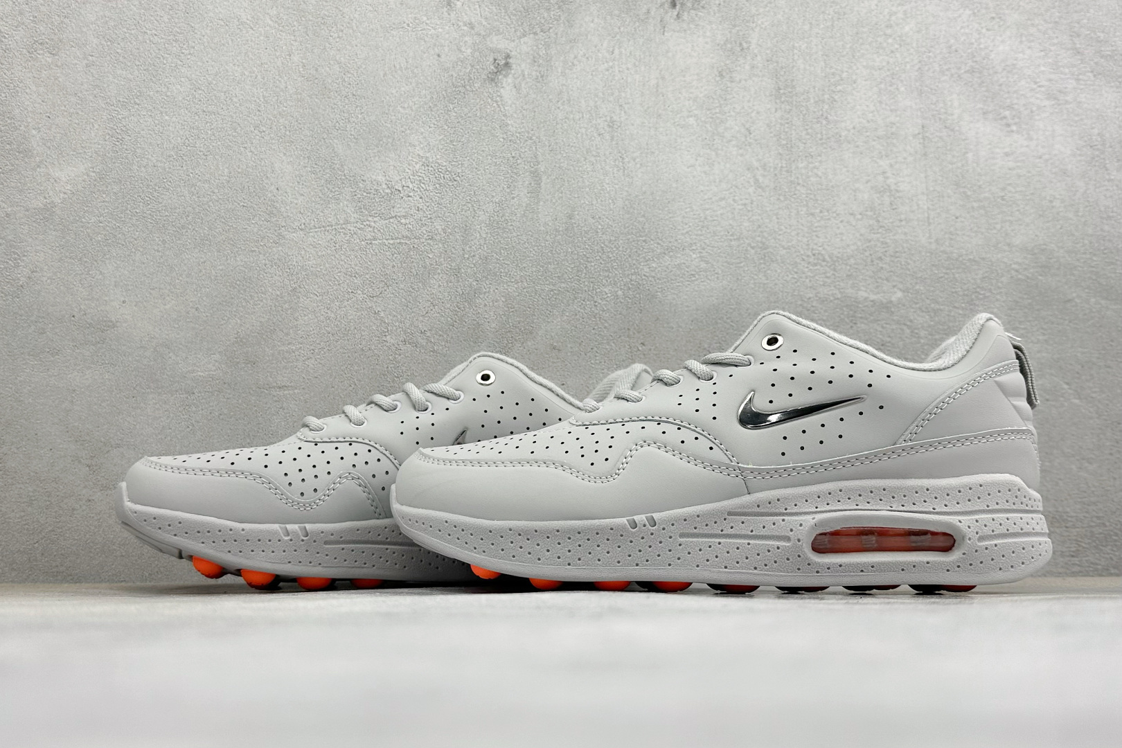 Y版NIKE AIR MAX I MIND 舒适百搭 防滑耐磨 低帮生活休闲鞋 货号：HQ1808-002 尺码：36-
