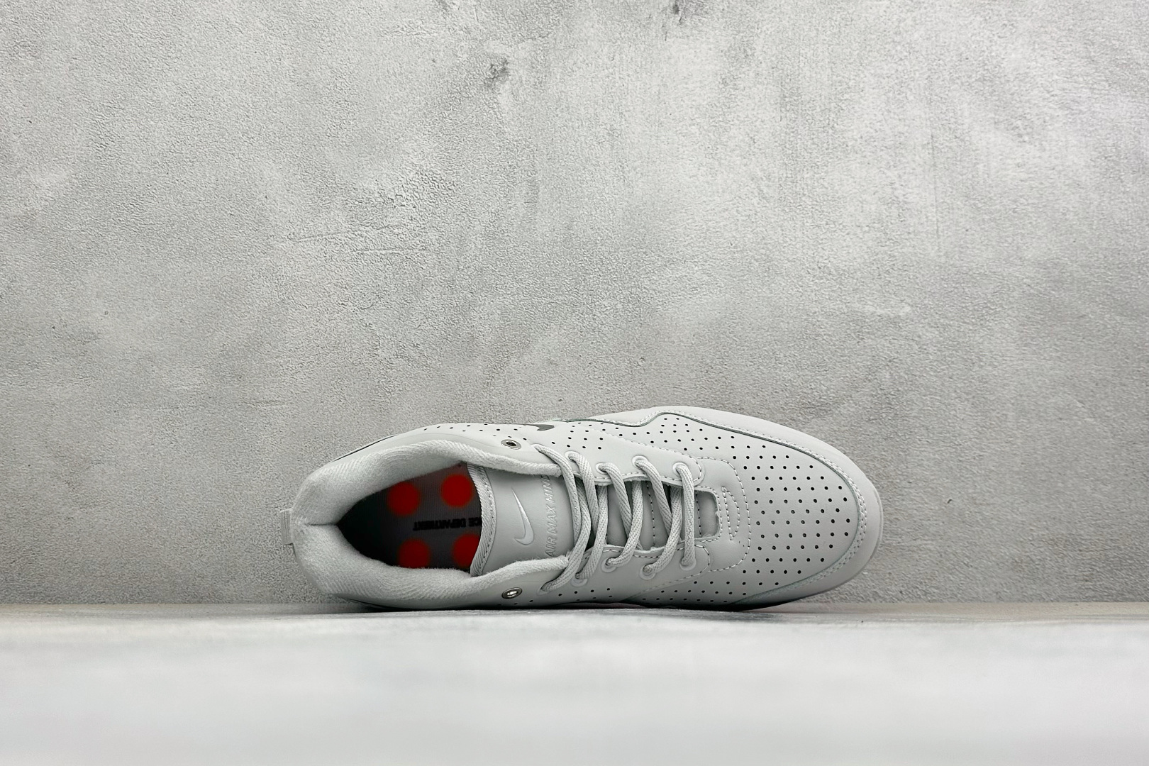 Y版NIKE AIR MAX I MIND 舒适百搭 防滑耐磨 低帮生活休闲鞋 货号：HQ1808-002 尺码：36-