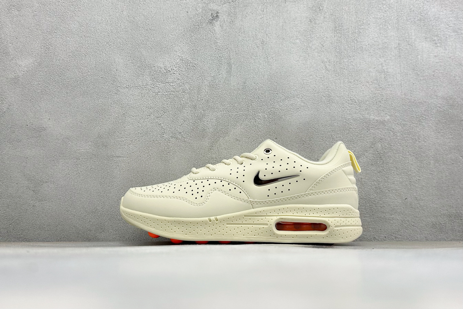 Y版NIKE AIR MAX I MIND 舒适百搭 防滑耐磨 低帮生活休闲鞋 货号：HQ1808-200 尺码：36-