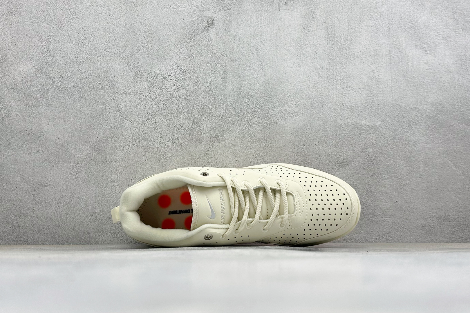 Y版NIKE AIR MAX I MIND 舒适百搭 防滑耐磨 低帮生活休闲鞋 货号：HQ1808-200 尺码：36-