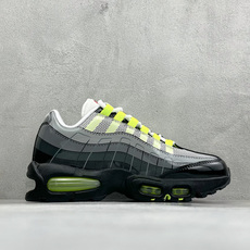 NIKE AIR MAX 95 OG 耐克 气垫复古慢跑百搭鞋休闲运动鞋(乐高/鞋盒破损乱涂扣20) 这双鞋采用前脚掌开 NIKE AIR MAX 95 OG 耐克 气垫复古慢跑百搭鞋休闲运动鞋(乐高/鞋盒破损乱涂扣20) 这双鞋采用前脚掌开