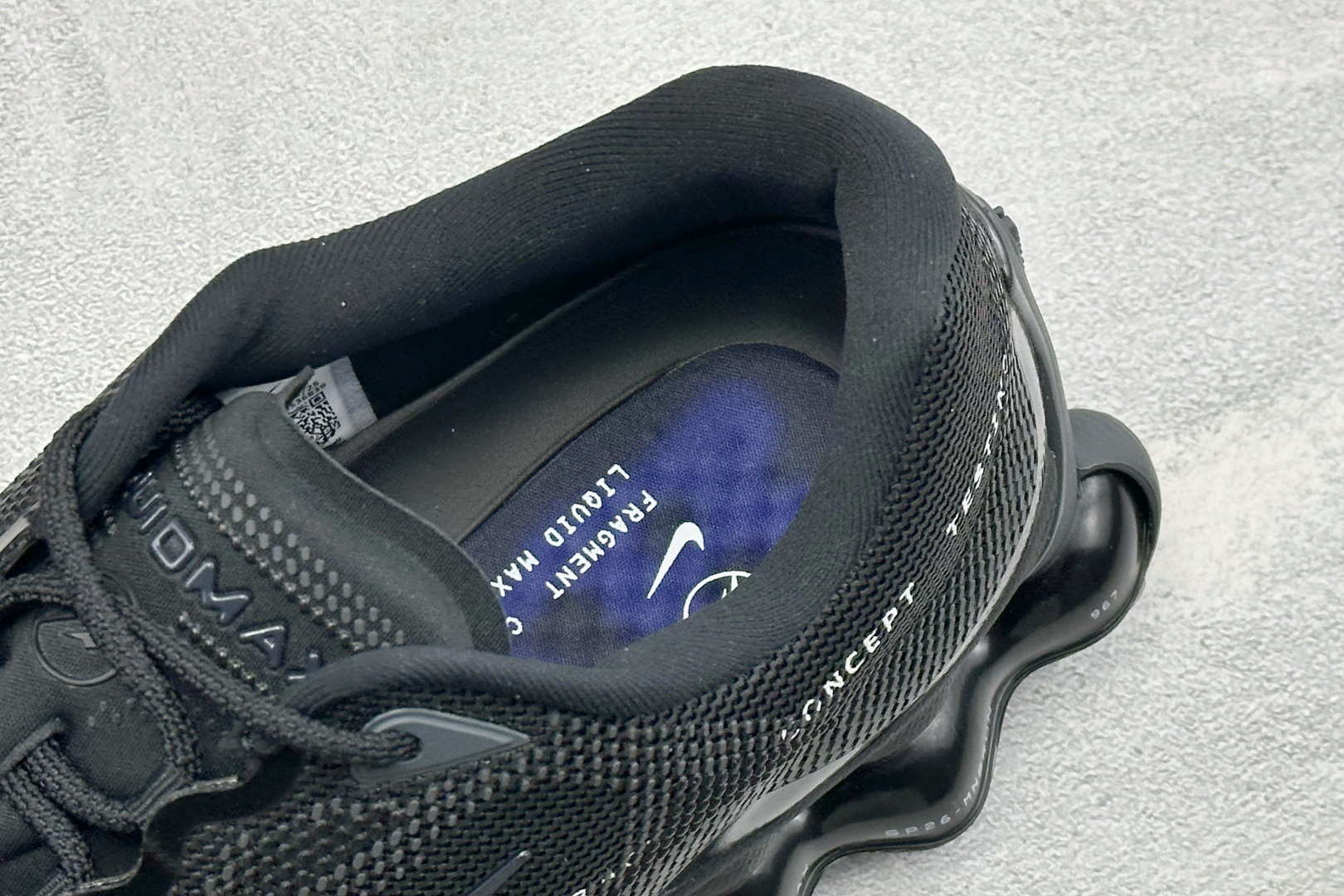 纯原Nike Air Liquid Max 舒适贴合耐磨防滑 气垫缓震 低帮运动跑步鞋 时尚舒适的穿着感受和出众格调 鞋