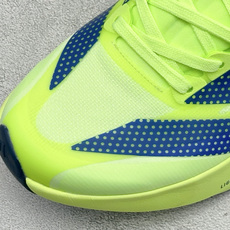 TY版AD ADIZERO EVO SL 2 阿迪超轻透气缓震跑鞋 以令人难以置信的138克重量,刷新了跑鞋轻量化的记录 TY版AD ADIZERO EVO SL 2 阿迪超轻透气缓震跑鞋 以令人难以置信的138克重量,刷新了跑鞋轻量化的记录
