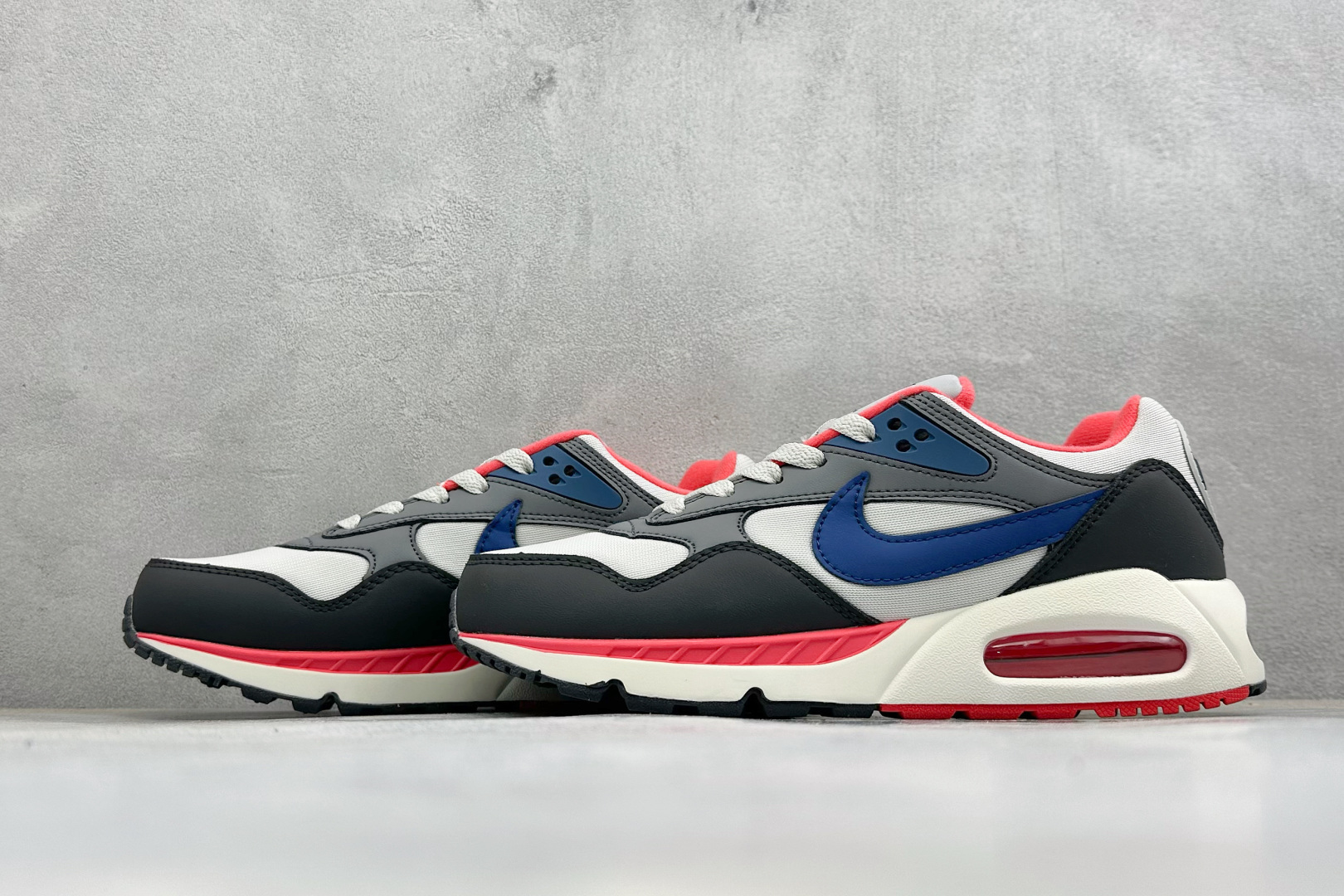 NK Air Max Correlate 关联系列低帮气垫百搭休闲运动慢跑鞋 选用网眼鞋面 脚感舒适透气 鞋舌、鞋侧及后