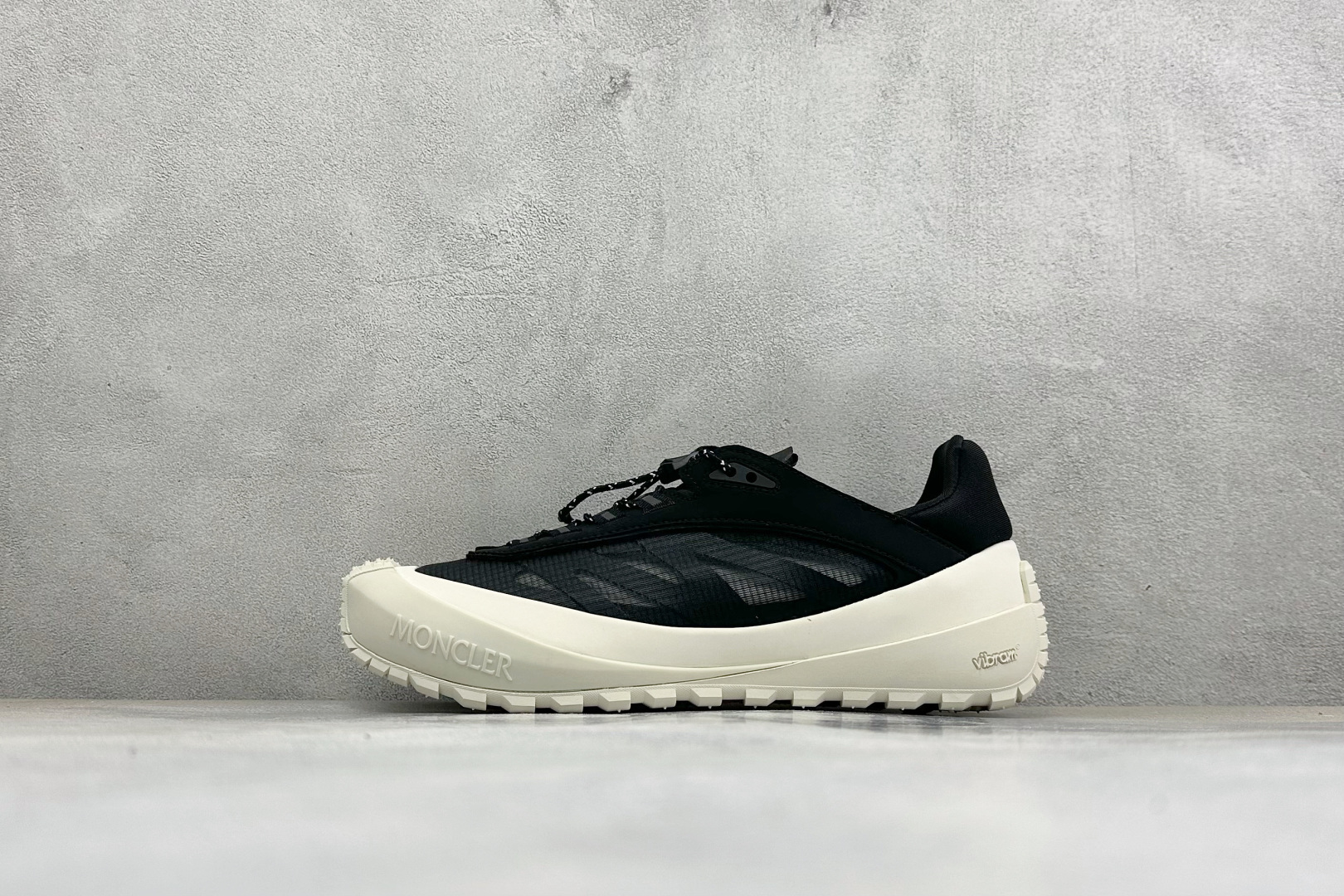 Moncler 盟可睐/蒙口 Trailgrip GTX 抗撕裂材质山地户外运动鞋 鞋身采用Cordura防撕裂尼龙/G