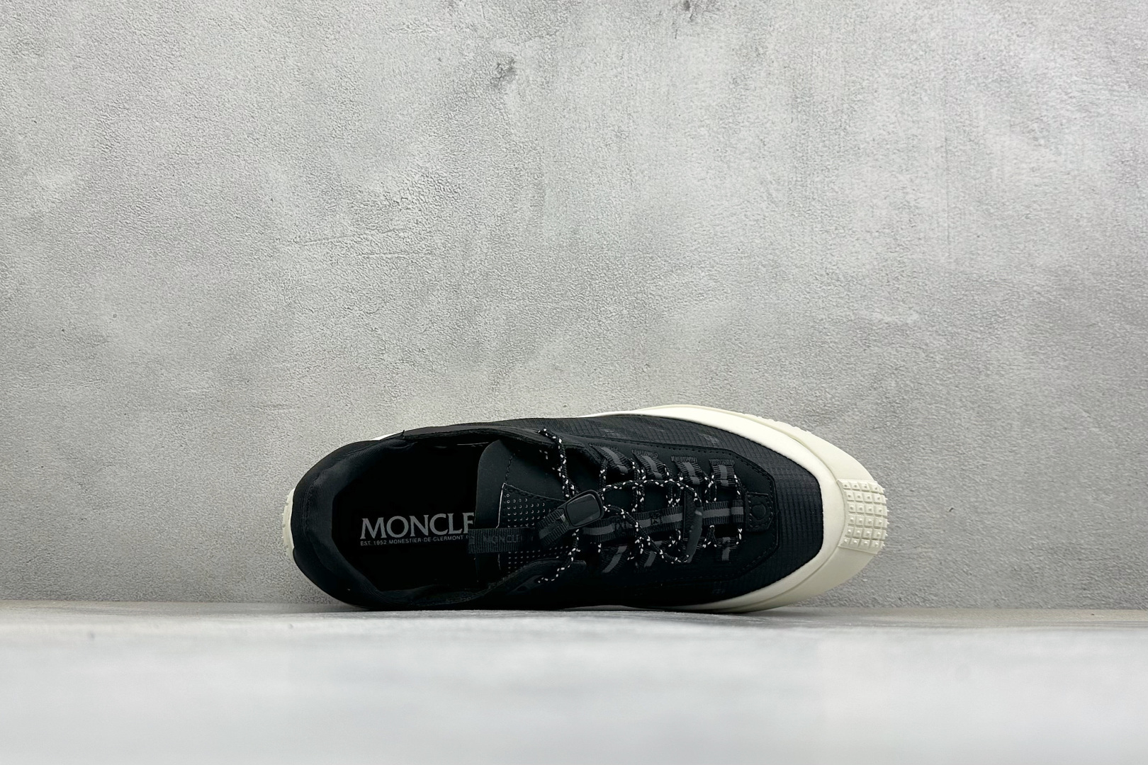 Moncler 盟可睐/蒙口 Trailgrip GTX 抗撕裂材质山地户外运动鞋 鞋身采用Cordura防撕裂尼龙/G Moncler 盟可睐/蒙口 Trailgrip GTX 抗撕裂材质山地户外运动鞋 鞋身采用Cordura防撕裂尼龙/G