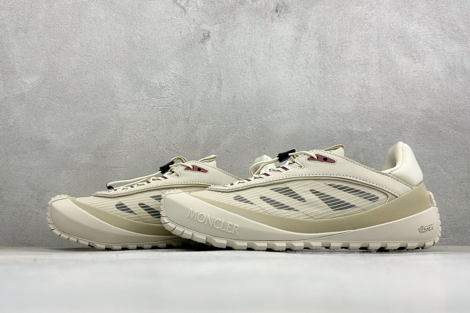 Moncler 盟可睐/蒙口 Trailgrip GTX 抗撕裂材质山地户外运动鞋 鞋身采用Cordura防撕裂尼龙/G Moncler 盟可睐/蒙口 Trailgrip GTX 抗撕裂材质山地户外运动鞋 鞋身采用Cordura防撕裂尼龙/G