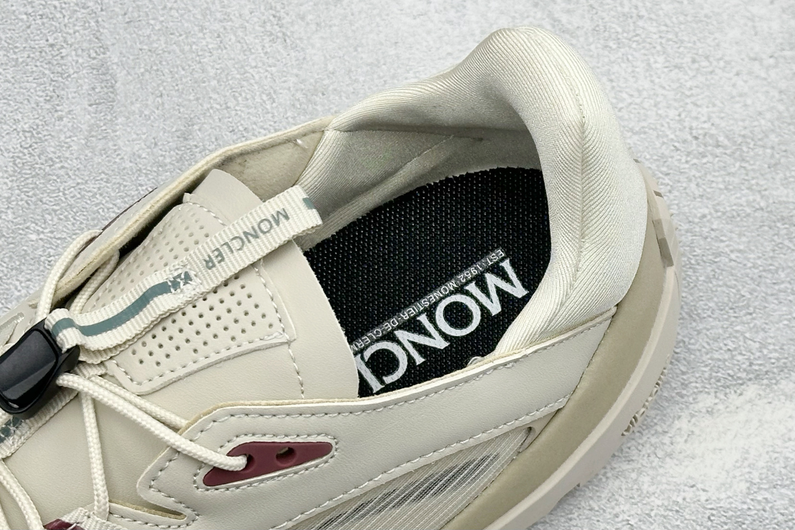 Moncler 盟可睐/蒙口 Trailgrip GTX 抗撕裂材质山地户外运动鞋 鞋身采用Cordura防撕裂尼龙/G Moncler 盟可睐/蒙口 Trailgrip GTX 抗撕裂材质山地户外运动鞋 鞋身采用Cordura防撕裂尼龙/G
