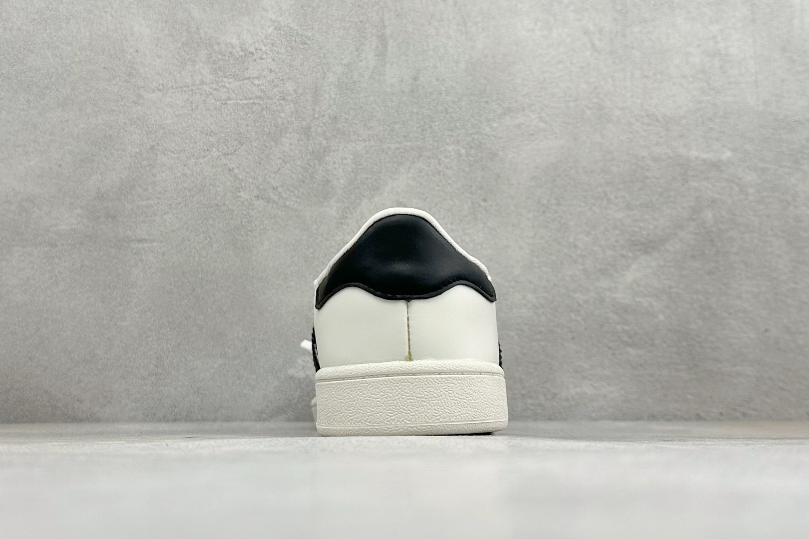 Adidas originals × Jennie SUPERSTAR Sq Ballet 平底玛丽珍生活休闲鞋 货号：