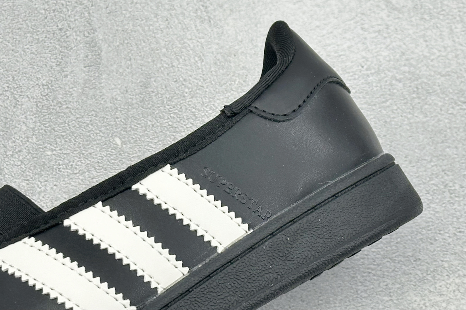 Adidas originals × Jennie SUPERSTAR Sq Ballet 平底玛丽珍生活休闲鞋 货号：