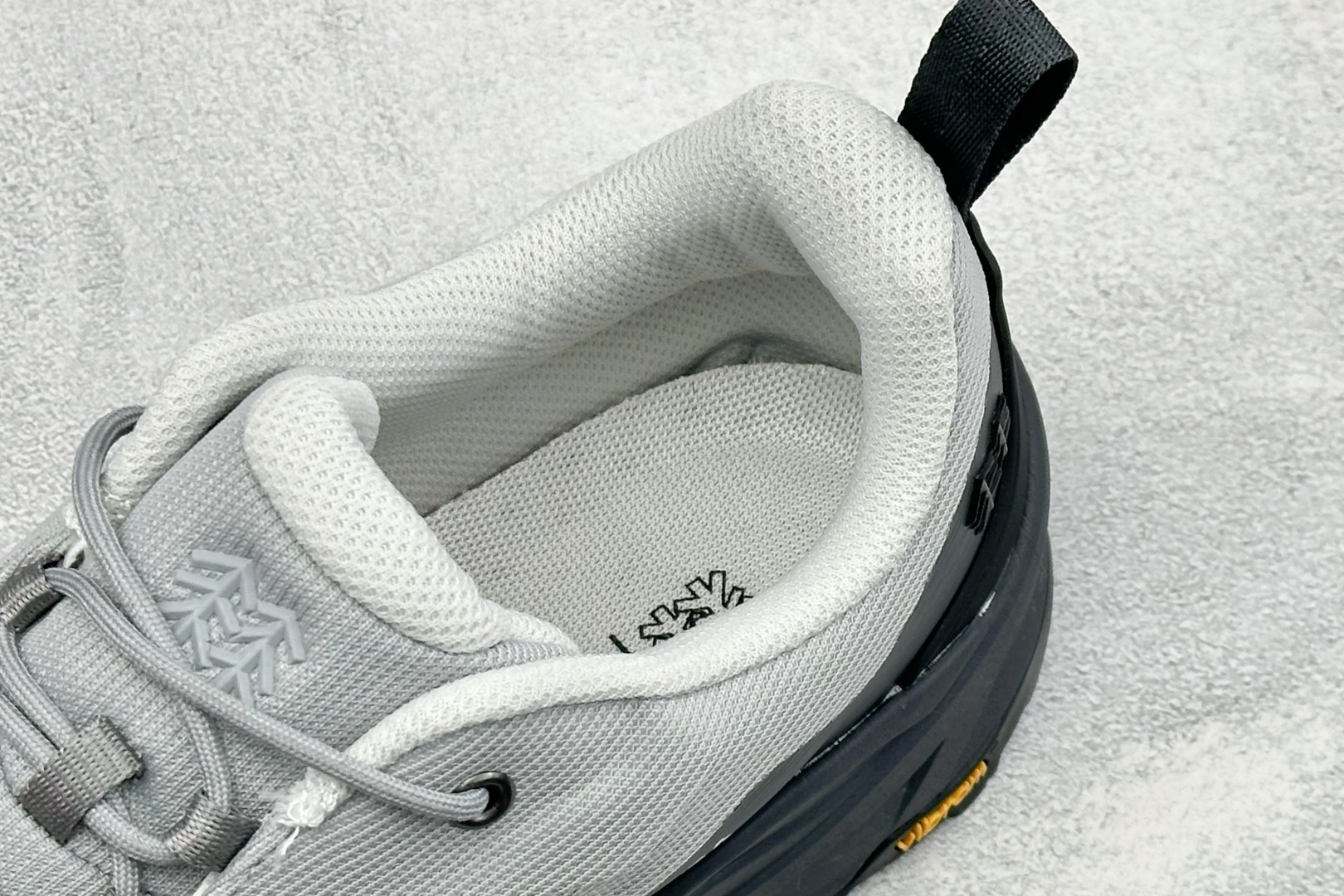 M版可隆KOLON SPORT MA APPROACH VENTI 户外V底止滑 防滑徒步鞋 货号：LUFH6MN012