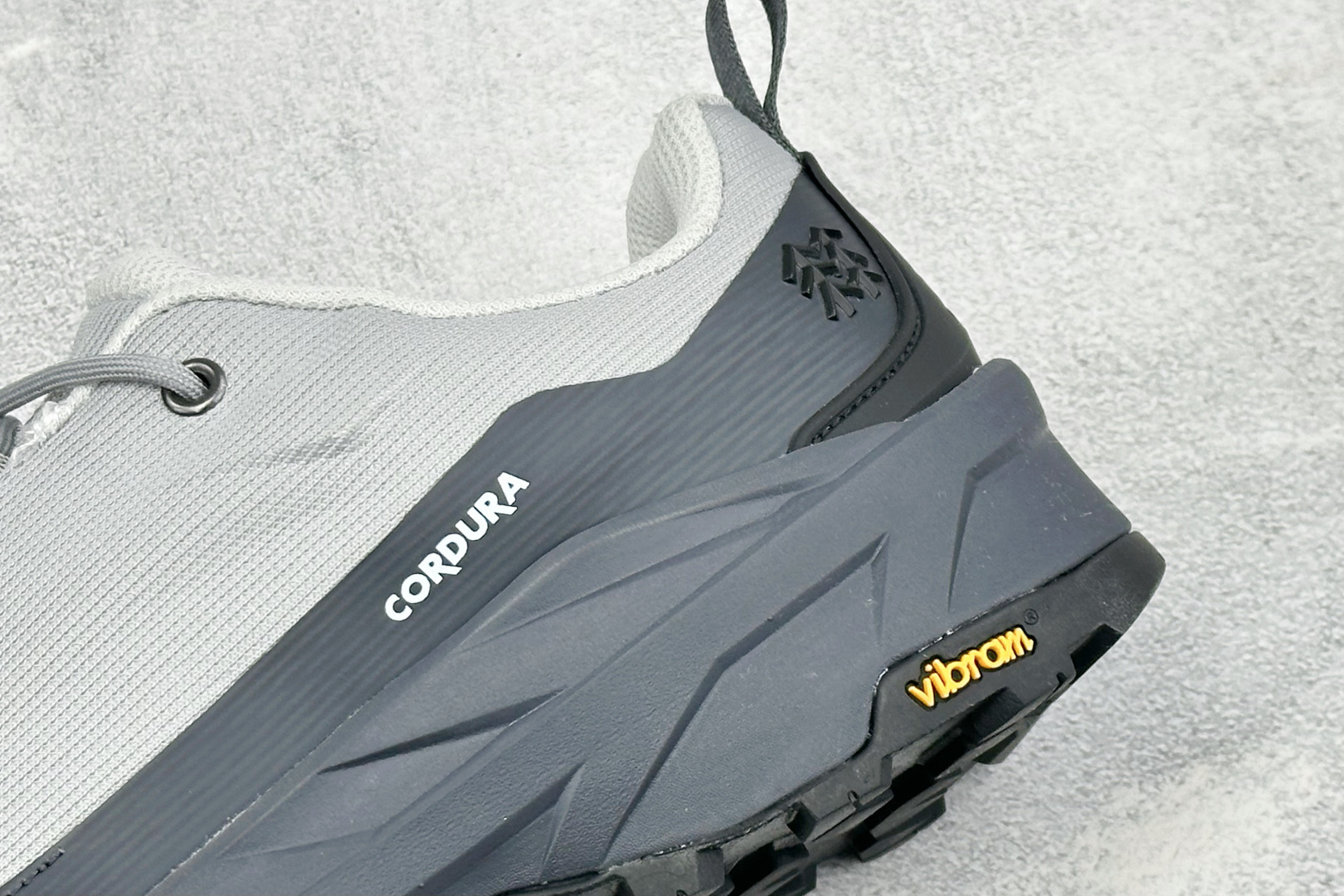 M版可隆KOLON SPORT MA APPROACH VENTI 户外V底止滑 防滑徒步鞋 货号：LUFH6MN012