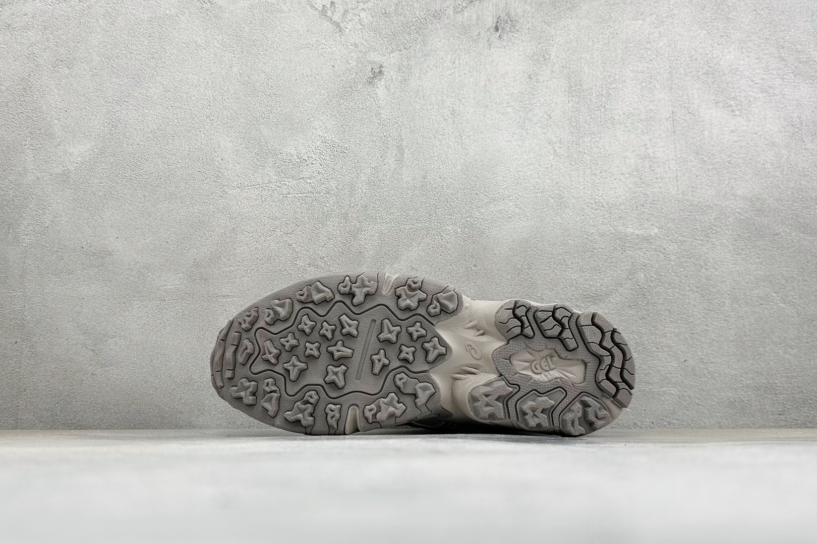 YD版Asics Gel-NANDI NR 亚瑟士运动休闲透气专业跑鞋 采用工程弹性双层再生针织密度鞋面材质 后跟3D可