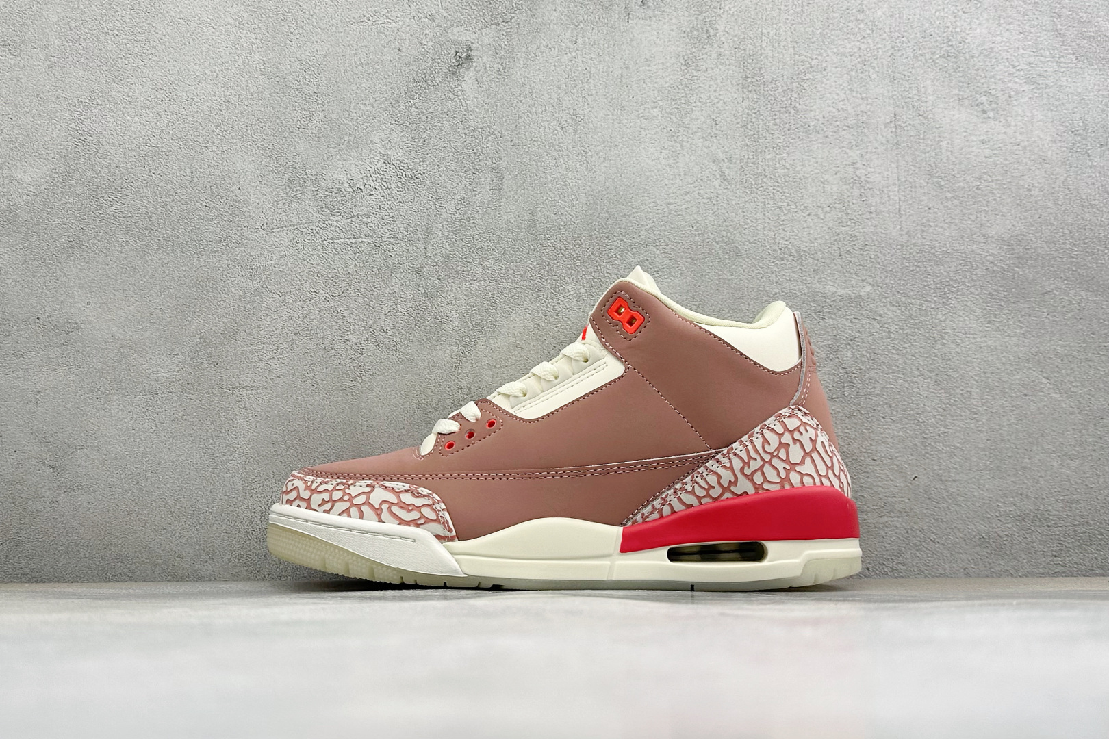 福利特价 Air Jordan 3 Retro 迈克尔·乔丹AJ3代中帮复古休闲运动文化篮球鞋 货号: CT8532-0