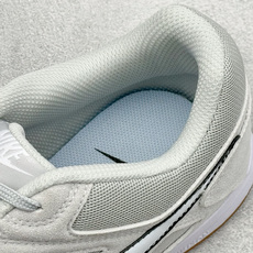 NIKE GATO 低帮生活休闲鞋 透气网布眼融入皮革,织和物合成材质覆面,营造21世初纪的畅跑美学概念。泡棉中底盈轻缓 NIKE GATO 低帮生活休闲鞋 透气网布眼融入皮革,织和物合成材质覆面,营造21世初纪的畅跑美学概念。泡棉中底盈轻缓