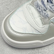 Adidas Forum Low CL W 低帮百搭潮流休闲运动板鞋 以复古篮球鞋的外形为基础,采用皮革拼接,简约百搭, Adidas Forum Low CL W 低帮百搭潮流休闲运动板鞋 以复古篮球鞋的外形为基础,采用皮革拼接,简约百搭,