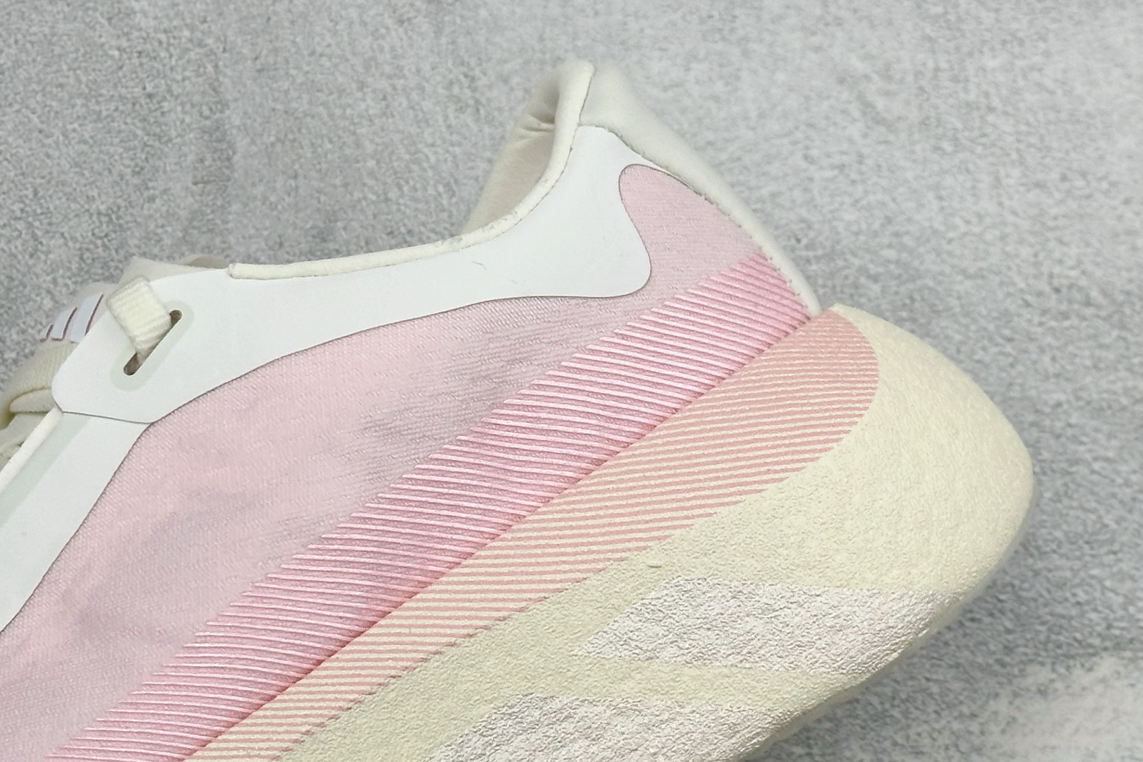 RS版Adidas Hyperboost EDGE 阿迪达斯 耐磨缓震 Boost 爆米花 休闲运动跑鞋 货号: KJ0