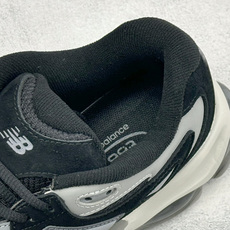 TG版New Balance 983系列 新百伦 复古休闲运动慢跑鞋 货号: U983LK Size: 36 37 37 TG版New Balance 983系列 新百伦 复古休闲运动慢跑鞋 货号: U983LK Size: 36 37 37