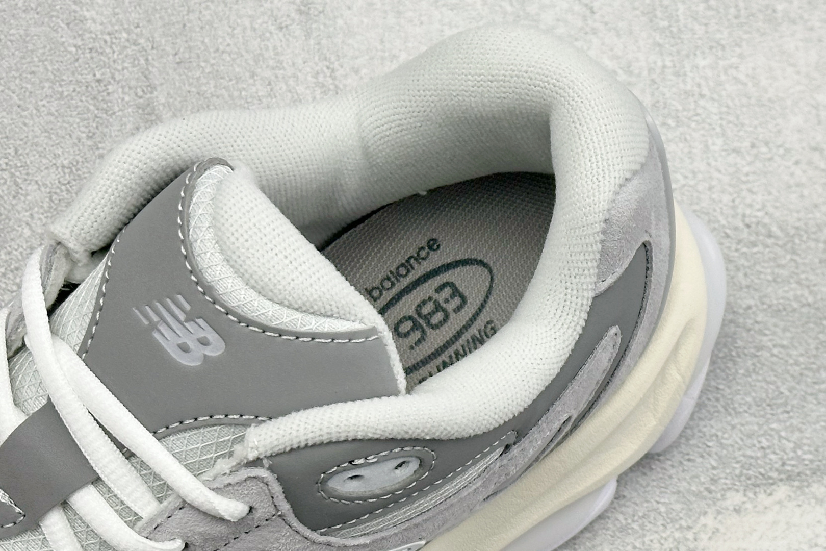 TG版New Balance 983系列 新百伦 复古休闲运动慢跑鞋 货号: U9837RY Size: 36 37 3