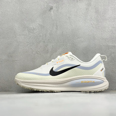XM版Nike VOMERO 18 GTX 舒适减震防滑低帮跑步鞋 全掌ReactX泡绵中底 前掌和后跟还配备了Air XM版Nike VOMERO 18 GTX 舒适减震防滑低帮跑步鞋 全掌ReactX泡绵中底 前掌和后跟还配备了Air