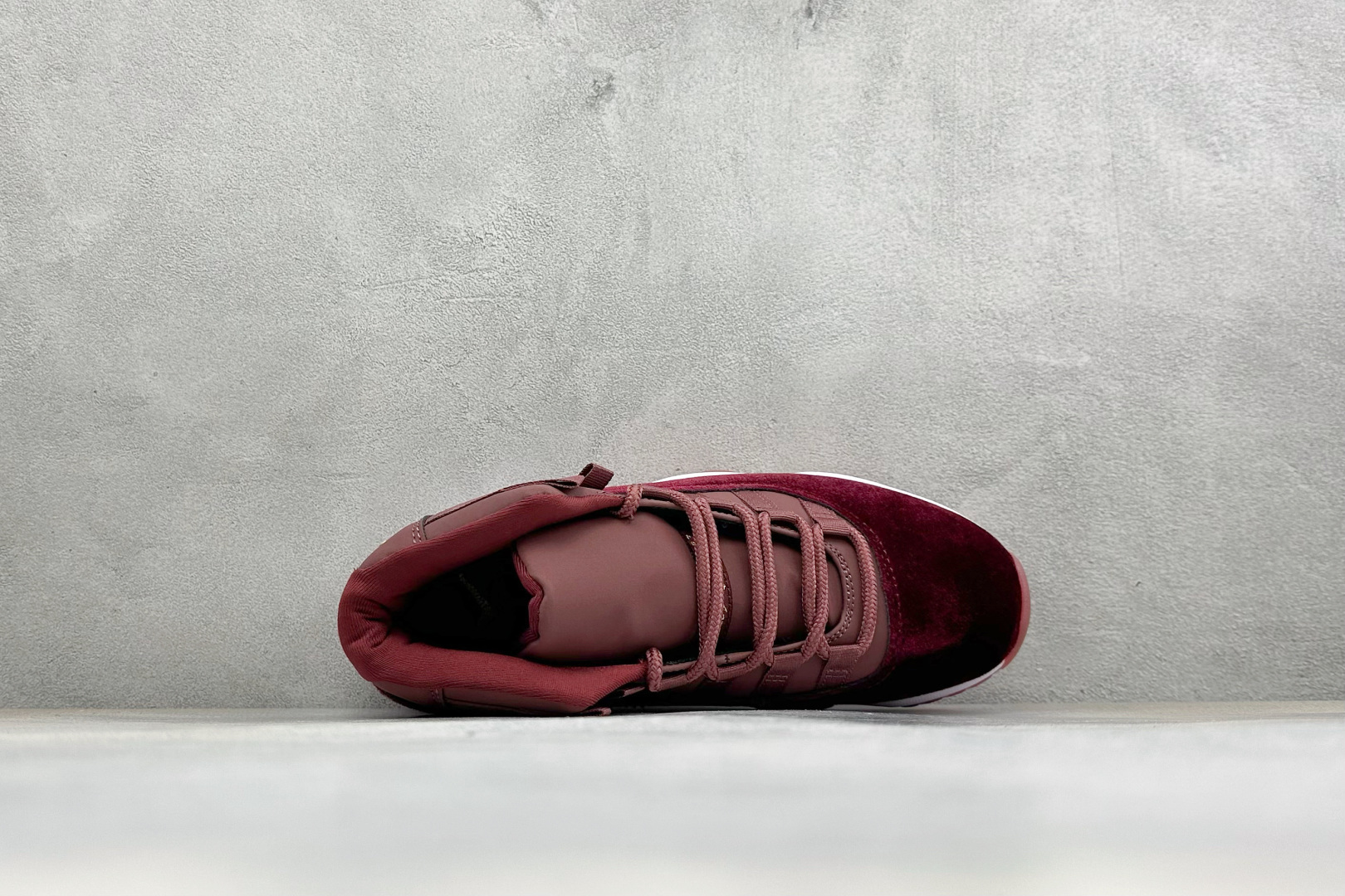 福利特价 Air Jordan AJ11 Retro 高帮篮球鞋 原楦原档案数据开模打造 原厂中底拉帮钢印 原厂漆皮 防 福利特价 Air Jordan AJ11 Retro 高帮篮球鞋 原楦原档案数据开模打造 原厂中底拉帮钢印 原厂漆皮 防