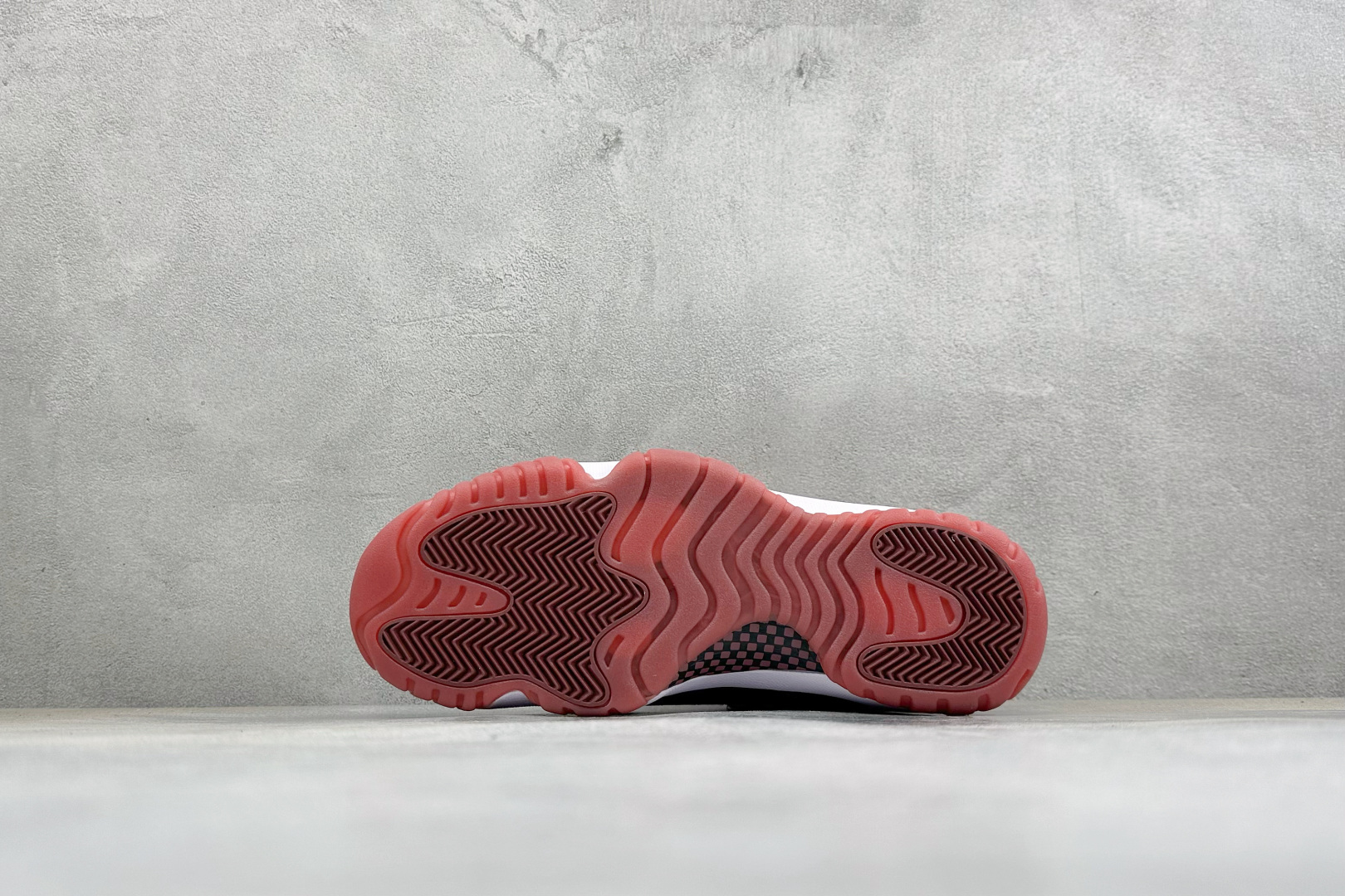福利特价 Air Jordan AJ11 Retro 高帮篮球鞋 原楦原档案数据开模打造 原厂中底拉帮钢印 原厂漆皮 防 福利特价 Air Jordan AJ11 Retro 高帮篮球鞋 原楦原档案数据开模打造 原厂中底拉帮钢印 原厂漆皮 防