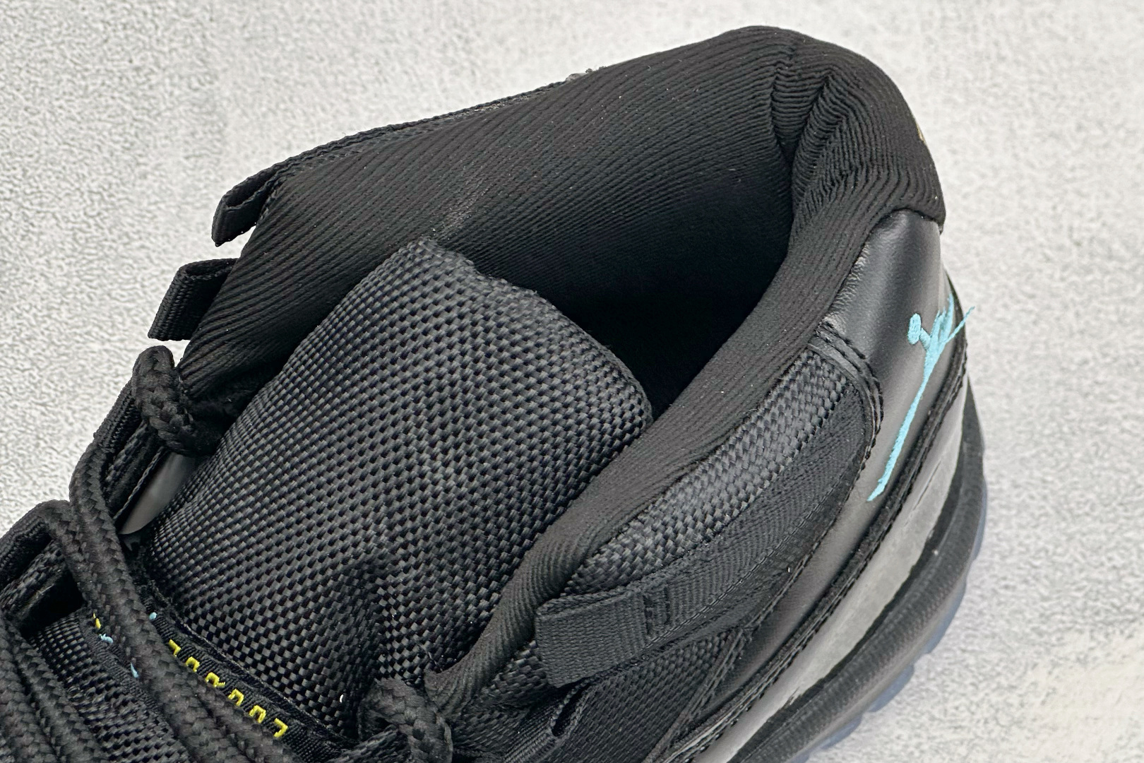 福利特价 Air Jordan AJ11 Retro 高帮篮球鞋 原楦原档案数据开模打造 原厂中底拉帮钢印 原厂漆皮 防