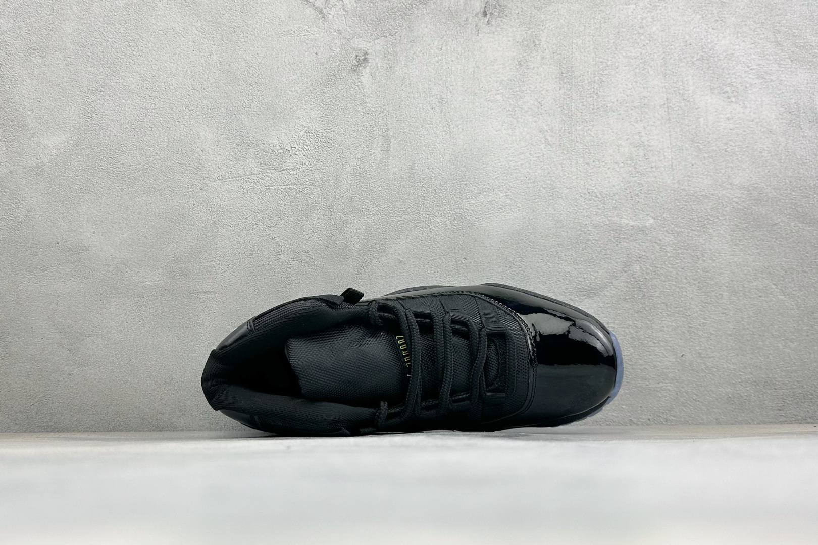 福利特价 Air Jordan AJ11 Retro 高帮篮球鞋 原楦原档案数据开模打造 原厂中底拉帮钢印 原厂漆皮 防