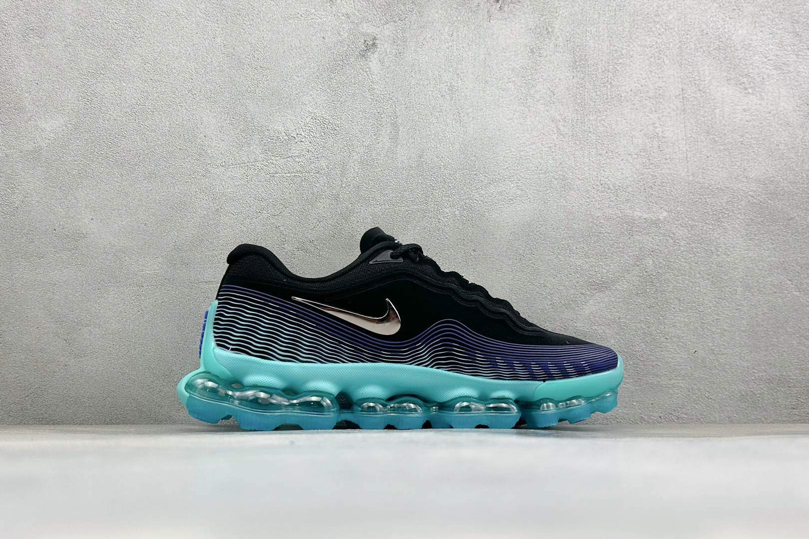 Nike Air Liquid Max 耐克气垫跑步鞋 货号：IQ7635–001 尺码：40-46没半码 