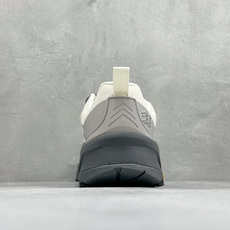C版可隆KOLON SPORT MA APPROACH VENTI 户外V底止滑 防滑徒步鞋 专为技术地形的接近路段设计 C版可隆KOLON SPORT MA APPROACH VENTI 户外V底止滑 防滑徒步鞋 专为技术地形的接近路段设计