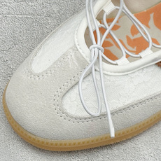 FX版Adidas三叶草SAMBA Jane W 玛丽珍鞋 该鞋款鞋面采用多种材料拼接(缝/车线) Superstar系 FX版Adidas三叶草SAMBA Jane W 玛丽珍鞋 该鞋款鞋面采用多种材料拼接(缝/车线) Superstar系