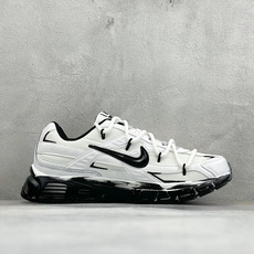 NIKE INITIATOR创始者系列 复古休闲运动舒适跑鞋 采用透气网眼鞋面和支撑覆盖层,自然运动设计的Phlyon中 NIKE INITIATOR创始者系列 复古休闲运动舒适跑鞋 采用透气网眼鞋面和支撑覆盖层,自然运动设计的Phlyon中