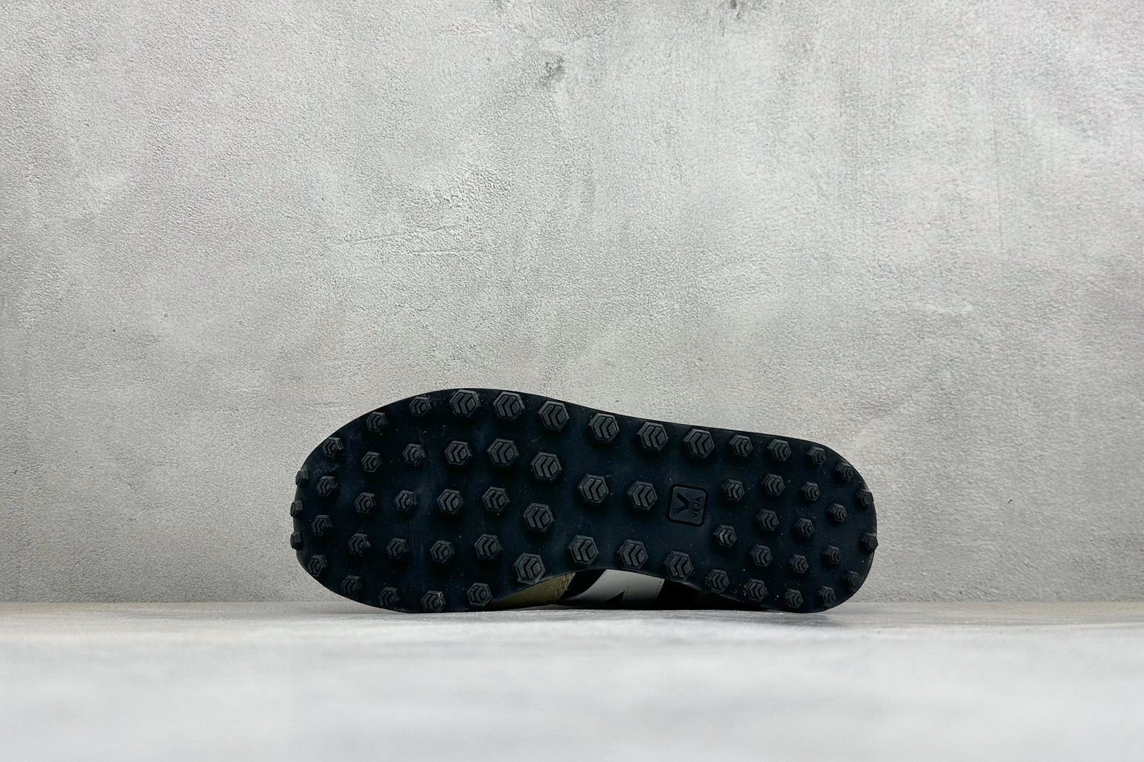 VEJA ESPLAR 休闲轻便耐磨经典跑步鞋 不撞款的运动鞋👟｜法国小众品牌Veja，增高于有形，Veja小白鞋妥妥的
