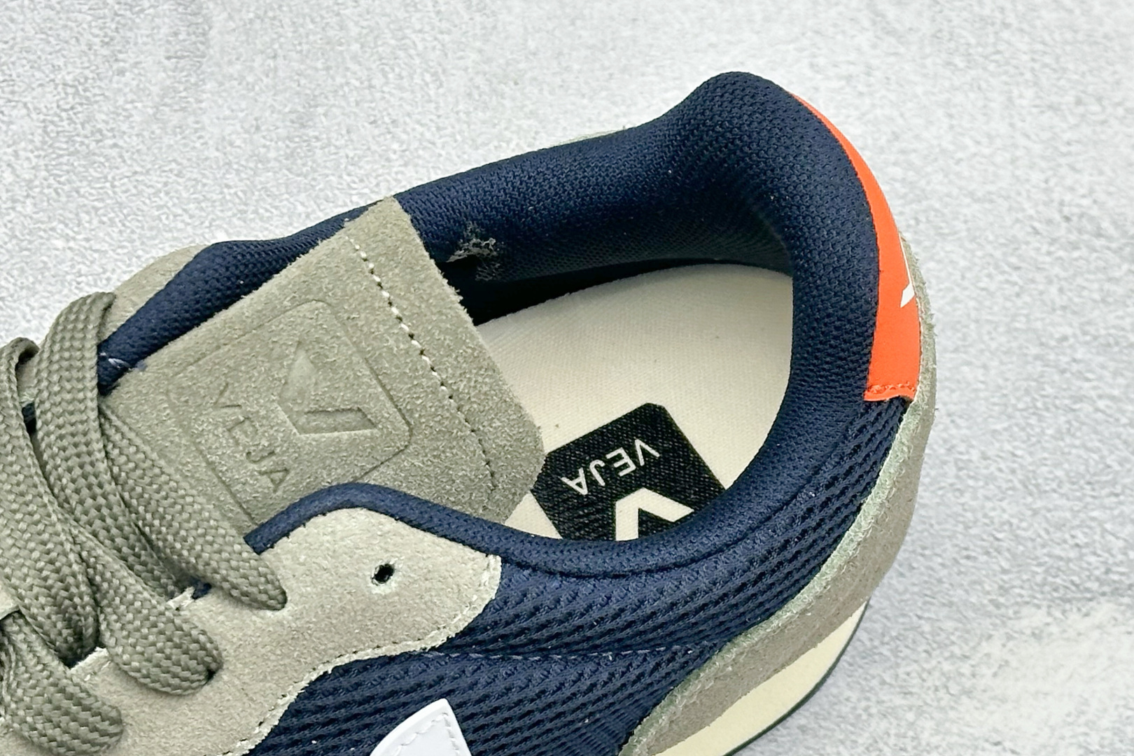 VEJA ESPLAR 休闲轻便耐磨经典跑步鞋 不撞款的运动鞋👟｜法国小众品牌Veja，增高于有形，Veja小白鞋妥妥的