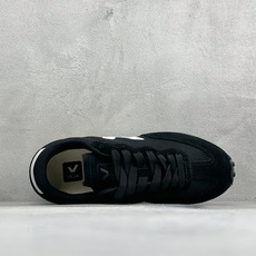 VEJA ESPLAR 休闲轻便耐磨经典跑步鞋 不撞款的运动鞋👟|法国小众品牌Veja,增高于有形,Veja小白鞋妥妥的 VEJA ESPLAR 休闲轻便耐磨经典跑步鞋 不撞款的运动鞋👟|法国小众品牌Veja,增高于有形,Veja小白鞋妥妥的