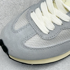 VEJA ESPLAR 休闲轻便耐磨经典跑步鞋 不撞款的运动鞋👟|法国小众品牌Veja,增高于有形,Veja小白鞋妥妥的 VEJA ESPLAR 休闲轻便耐磨经典跑步鞋 不撞款的运动鞋👟|法国小众品牌Veja,增高于有形,Veja小白鞋妥妥的