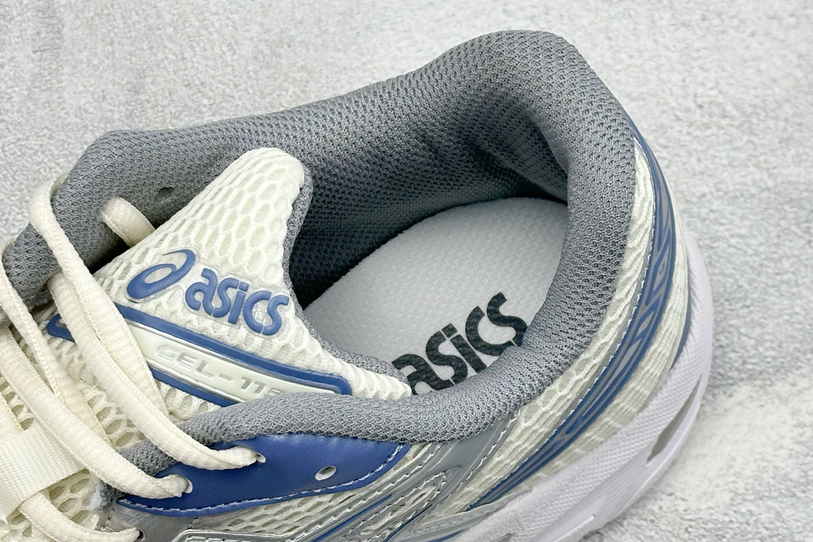 福利特价 YD版ASICS GEL-1130 亚瑟士复古减震透气运动休闲跑鞋 货号: 1201A164-110 