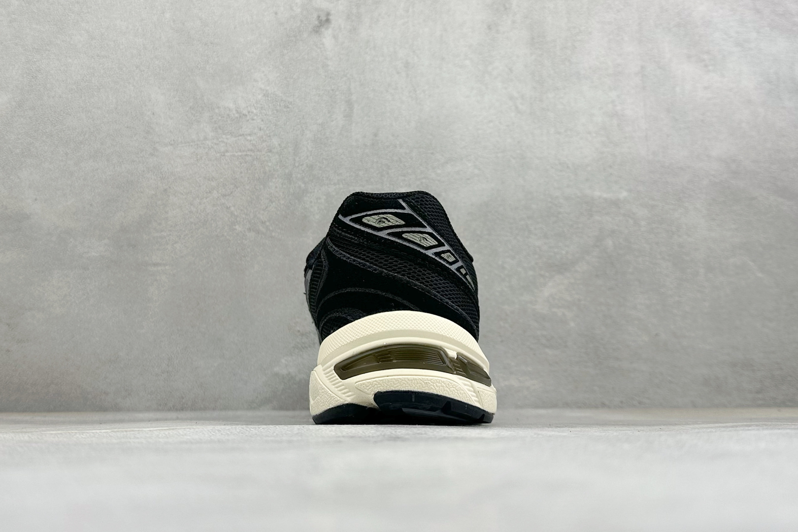 福利特价 YD版ASICS GEL-1130 亚瑟士复古减震透气运动休闲跑鞋 货号: 1201A256-002 