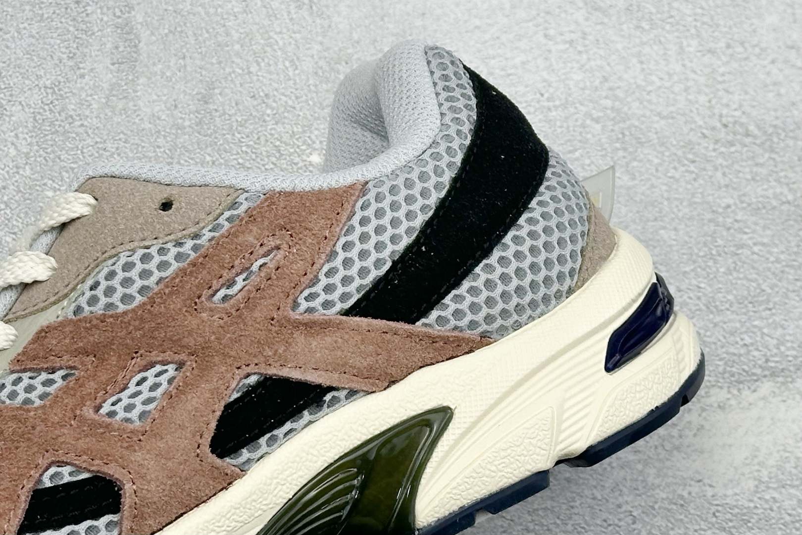 福利特价 YD版ASICS GEL-1130 亚瑟士复古减震透气运动休闲跑鞋 货号: 1201A487-020 
