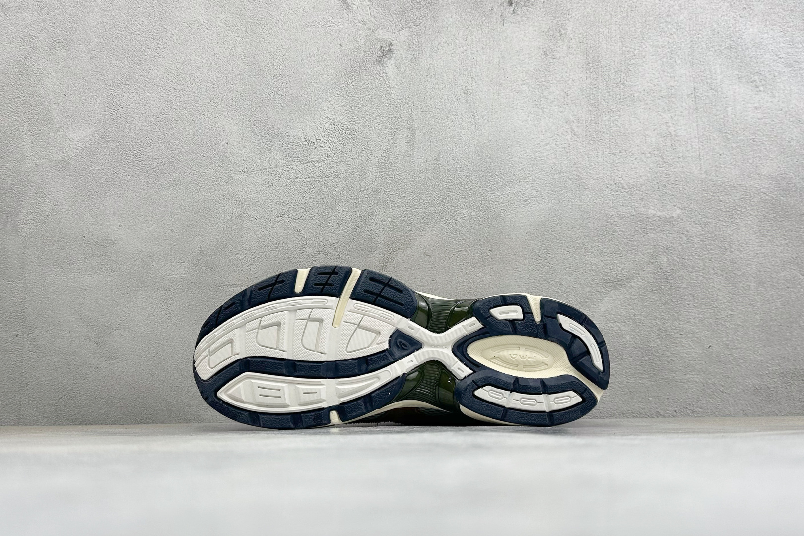 福利特价 YD版ASICS GEL-1130 亚瑟士复古减震透气运动休闲跑鞋 货号: 1201A487-020 