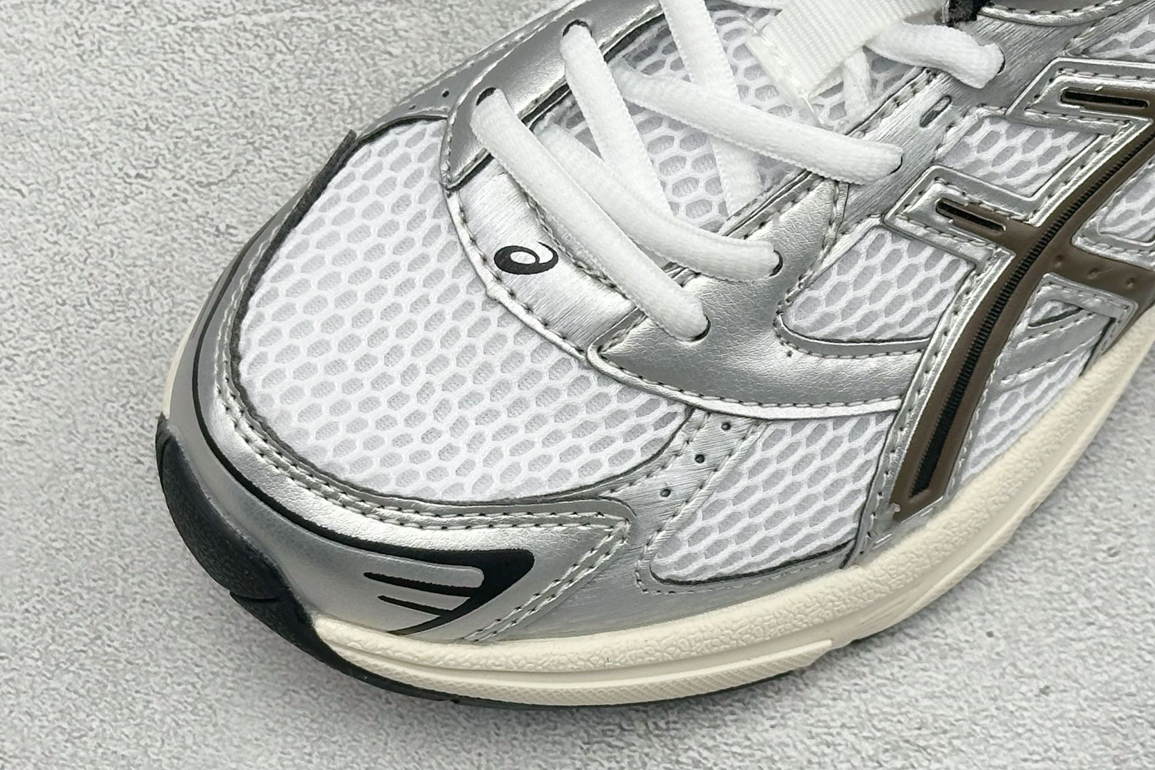 福利特价 YD版ASICS GEL-1130 亚瑟士复古减震透气运动休闲跑鞋 货号: 1201A256-113 