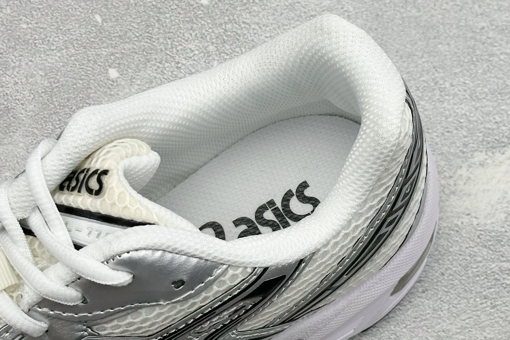 福利特价 YD版ASICS GEL-1130 亚瑟士复古减震透气运动休闲跑鞋 货号: 1201B020-100 