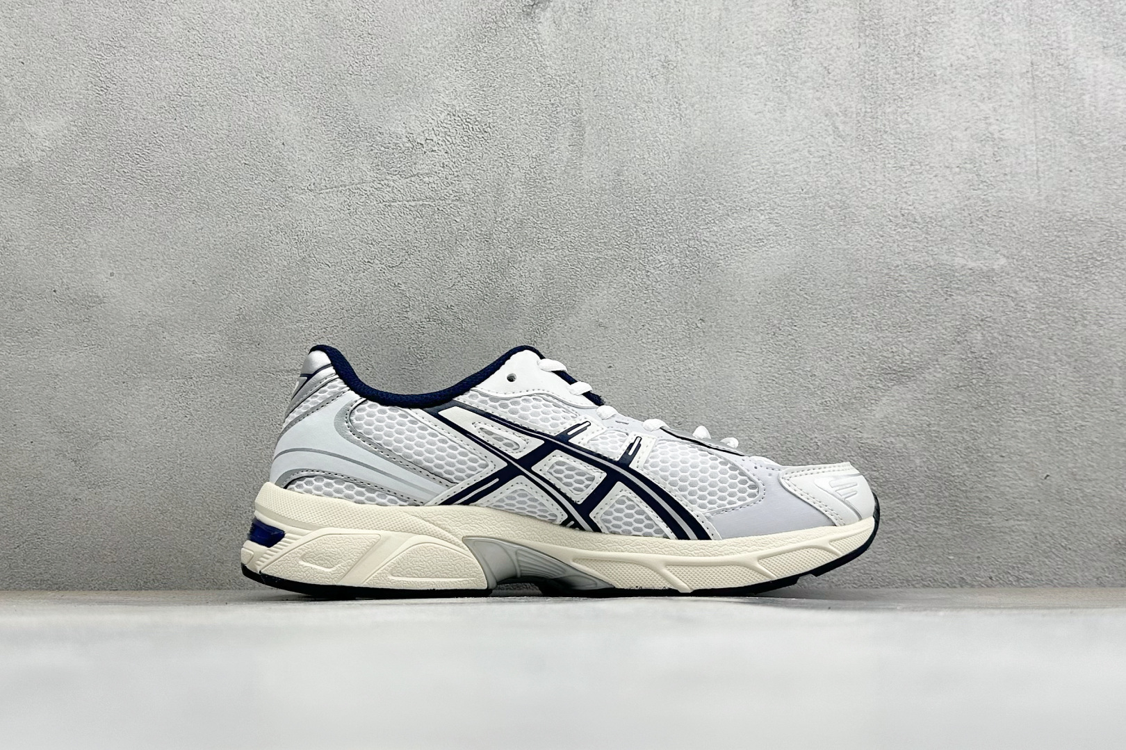 福利特价 YD版ASICS GEL-1130 亚瑟士复古减震透气运动休闲跑鞋 货号: 1201A256-106 