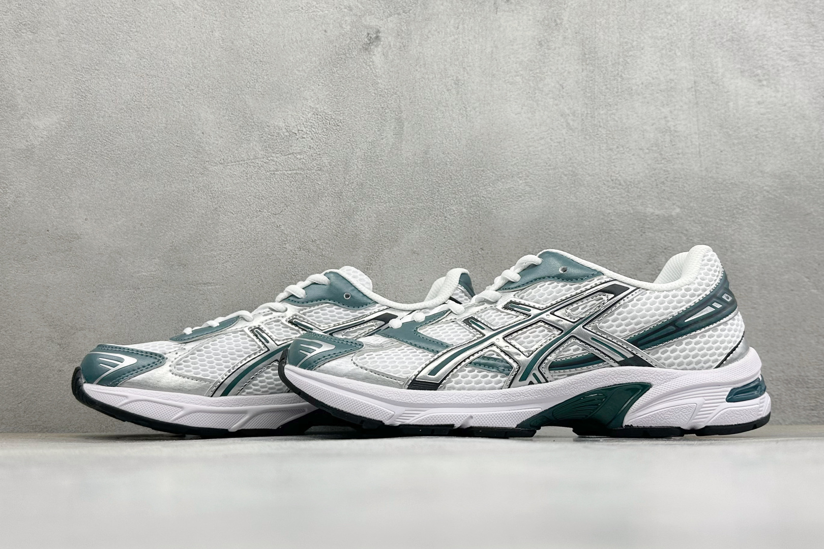 福利特价 YD版ASICS GEL-1130 亚瑟士复古减震透气运动休闲跑鞋 货号: 1201A256-121 