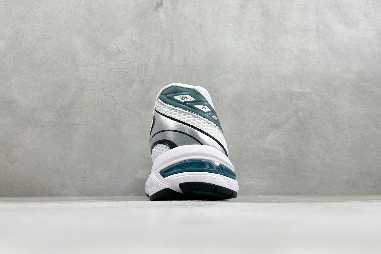 福利特价 YD版ASICS GEL-1130 亚瑟士复古减震透气运动休闲跑鞋 货号: 1201A256-121 
