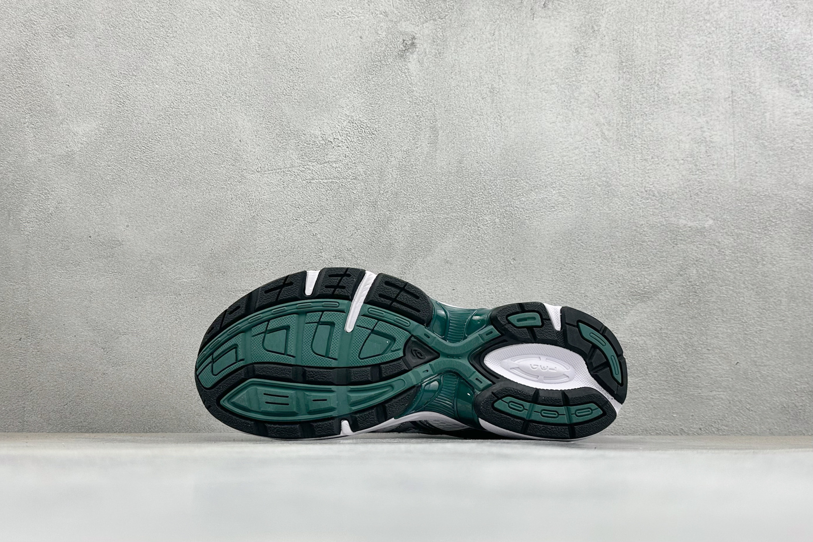 福利特价 YD版ASICS GEL-1130 亚瑟士复古减震透气运动休闲跑鞋 货号: 1201A256-121 