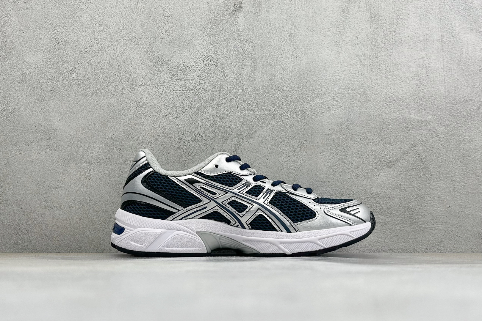 福利特价 YD版ASICS GEL-1130 亚瑟士复古减震透气运动休闲跑鞋 货号: 1201A256-400 